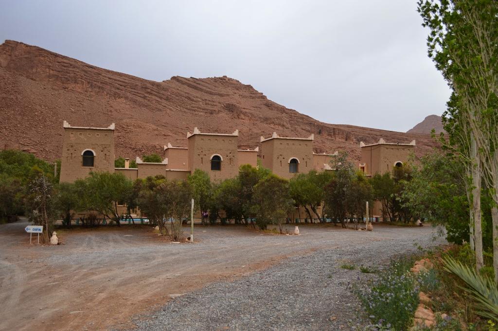 Kasbah Hotel Camping Jurassique Ifri Eksteriør billede